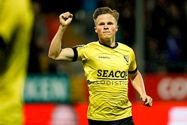 Uitblinker Smans gidst VVV-Venlo na heerlijke eerste helft ook voorbij NAC Breda