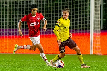 VVV-Venlo komt niet verder dan gelijkspel in waterballet op bezoek bij Jong PSV