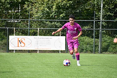 VVV-Venlo O21 in Arnhem onderuit tegen Vitesse