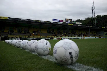 VVV-Venlo distantieert zich van vuurwerk, KNVB start onderzoek