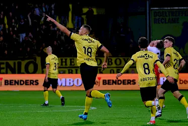 Doesburg bezorgt VVV-Venlo tegen Jong FC Utrecht eerste zege