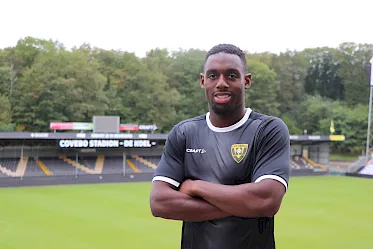 Rechtsback Mokono sluit aan bij selectie VVV-Venlo