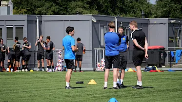 Performance coach Aron Kakerissa: “Het mooiste is om spelers te begeleiden die het eerste halen”