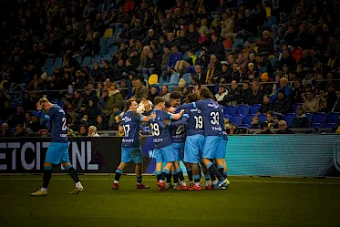 VVV-Venlo wint overtuigend in eerste wedstrijd van het jaar tegen Vitesse