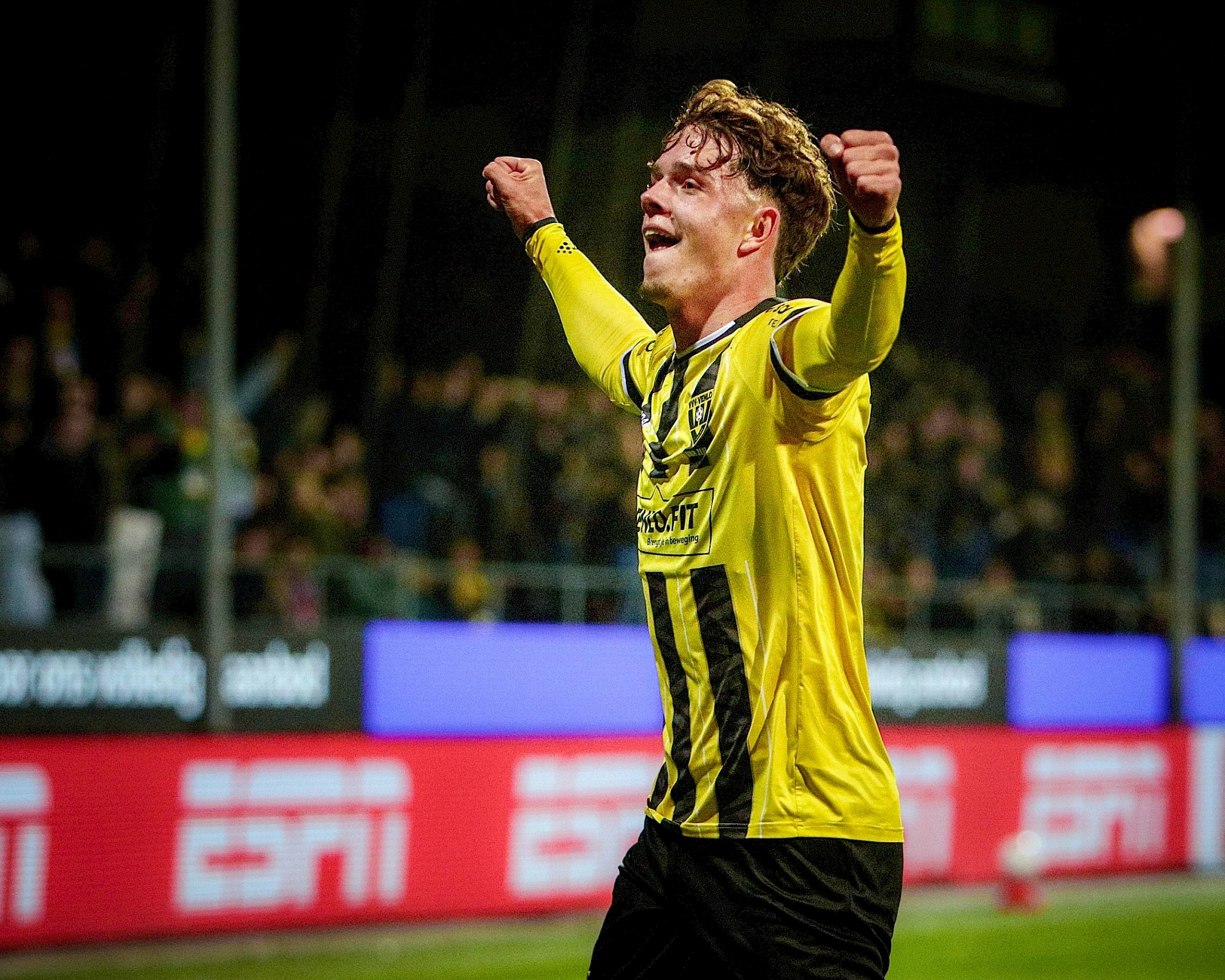 VVV-Venlo bezorgt Uneken droomdebuut met ruime zege op FC Emmen