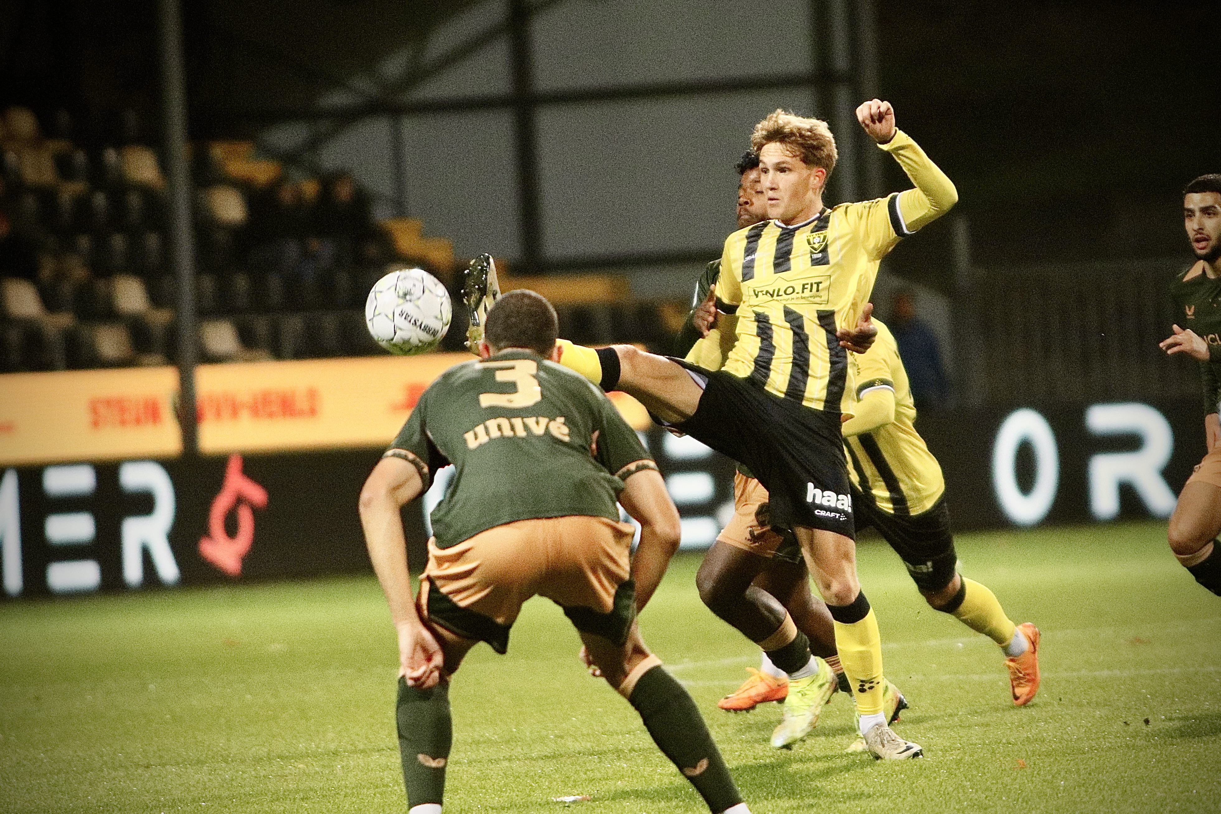 VVV-Venlo komt vroege strafschop niet meer te boven tegen Jong FC Utrecht