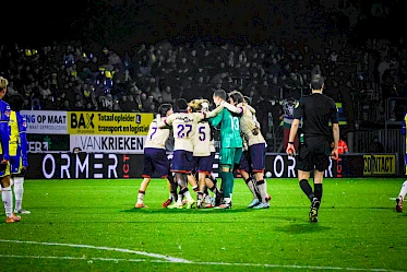 VVV-Venlo viert pakjesavond met zege in extremis op RKC Waalwijk