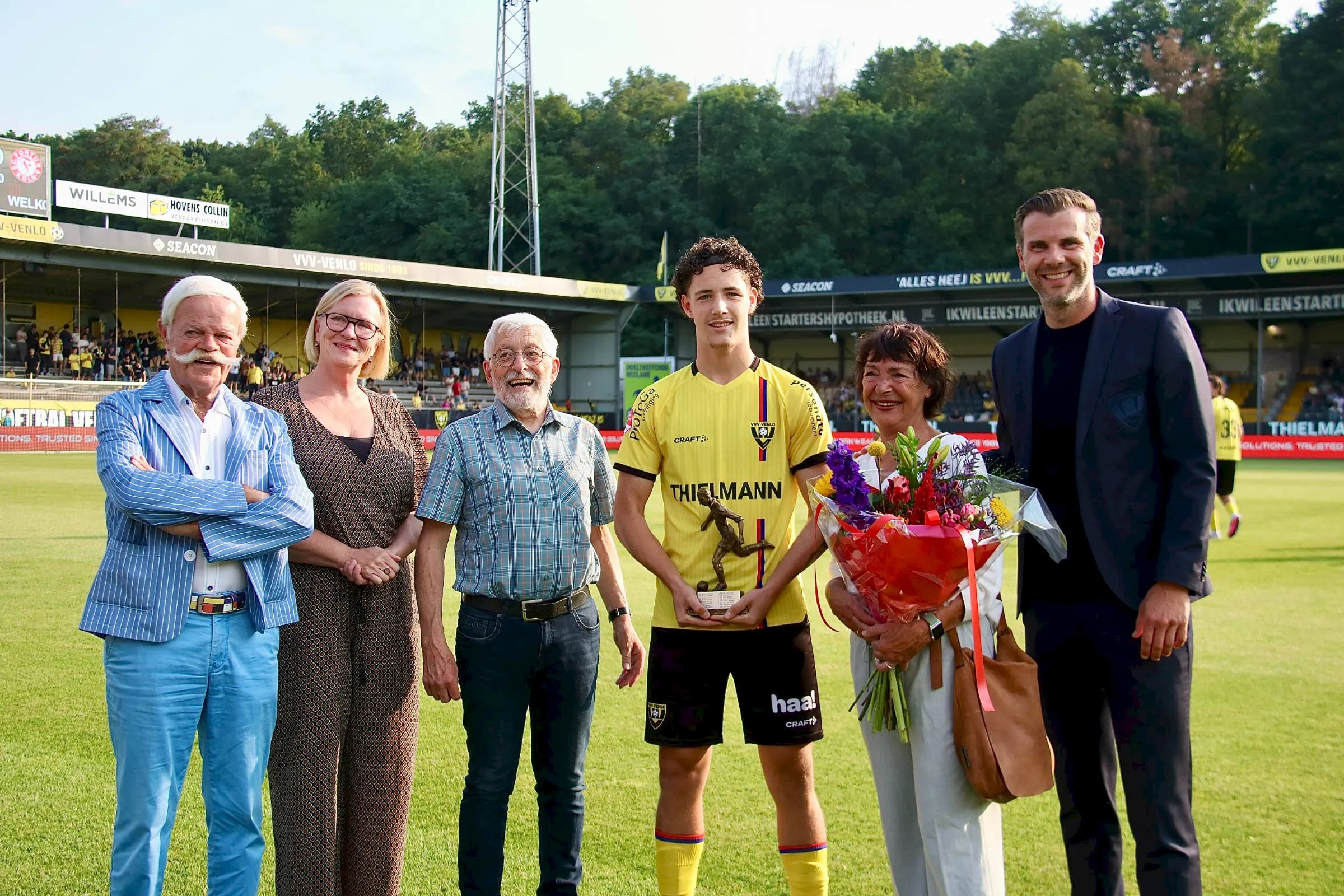 Thomas Janssen wint Jan Klaassens Award als grootste talent uit de jeugdopleiding!