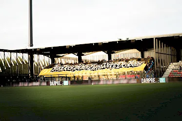 Uitvak Helmond bijna uitverkocht: reis mee en steun VVV!