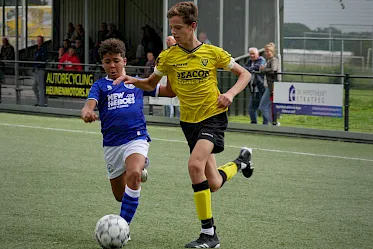 Jeugdspelers Salih en Hendrix maken overstap naar Borussia Mönchengladbach