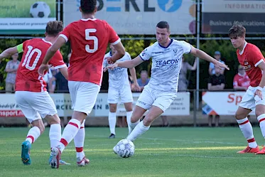 VVV-Venlo in extremis onderuit tegen Jong AZ