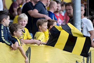 Vlaggenactie voor jongste supporters van VVV-Venlo