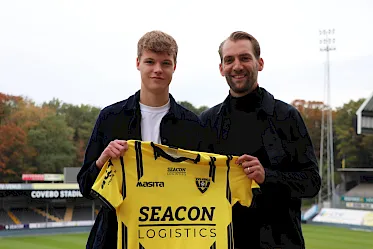 VVV TV | Het eerste contract van Kluskens