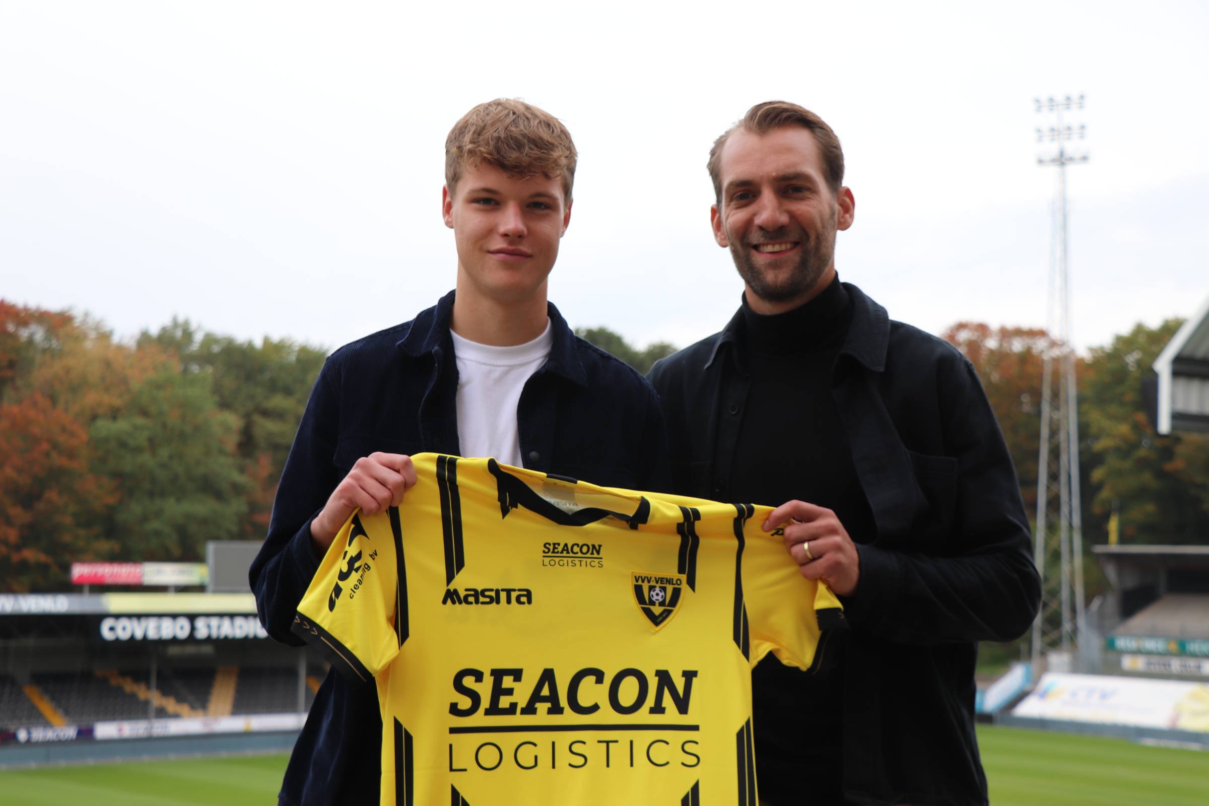 VVV TV | Het eerste contract van Kluskens