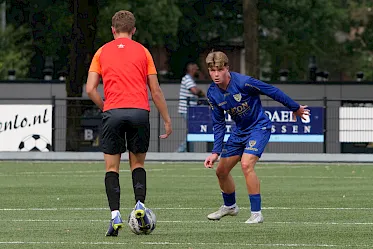 VVV-Venlo O21 mist te veel kansen en verliest van Roda JC