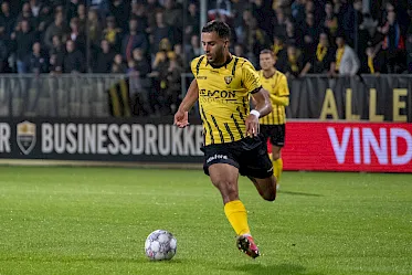VVV-Venlo O21 mede dankzij hattrick Yasar voorbij FC Den Bosch