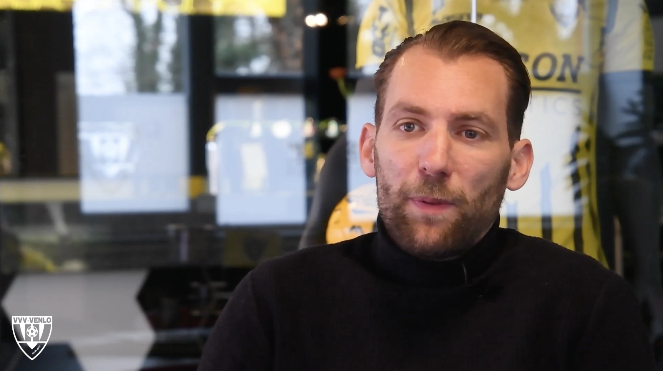 VVV TV | Janssen blikt uitgebreid terug op transferperiode