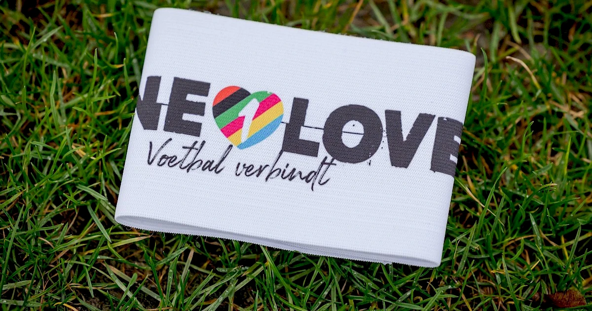 One Love Racism VVV-Venlo steunt OneLove-actie tegen racisme en discriminatie | VVV-Venlo