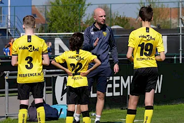Jeugdtrainer Strijland vertrekt na dit seizoen naar FC Groningen