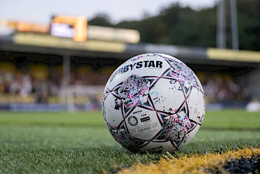 KNVB scherpt maatregelen aan na incidenten op het veld