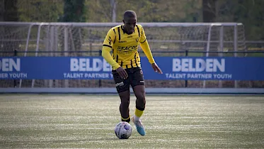 Thier schiet VVV-Venlo O21 met vier doelpunten naar zege
